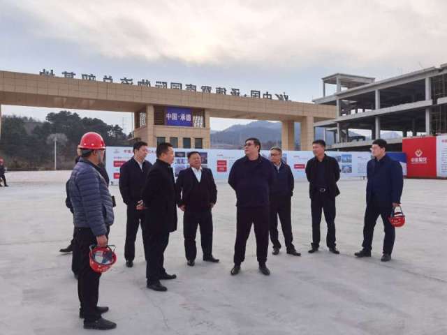 李勇主席應(yīng)邀出席“百家京企進(jìn)承德”活動 暨承德市投資促進(jìn)洽談會并考察項(xiàng)目